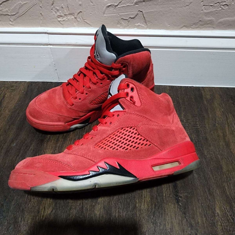 Jordan 5 Red Suede Size 8.5